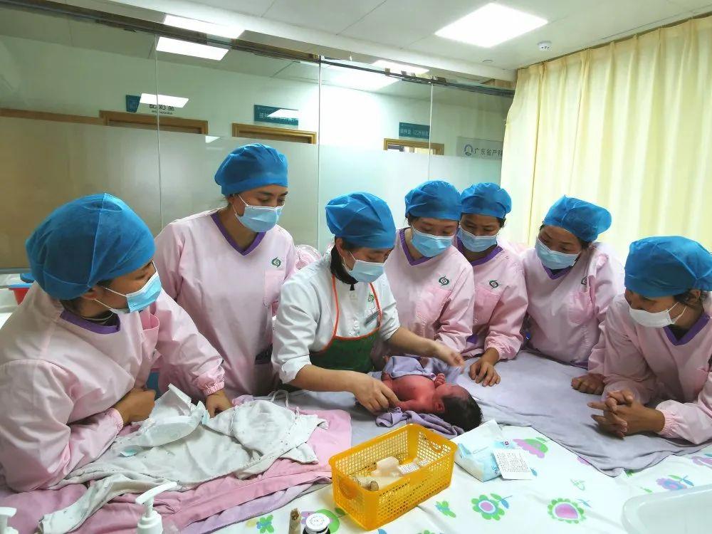 普洱妇婴监护型护送